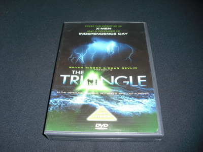 TRIANGLE (Catherine Bell) MINISARJA