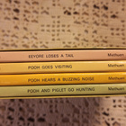 Neljä pikku kirjaa Pooh's Pot o'honey four mini books - pikkukuva 3