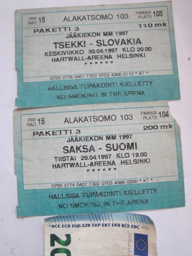 2 VANHAA Pääsylippua Jääkiekko MM-Kisat Helsinki 1997