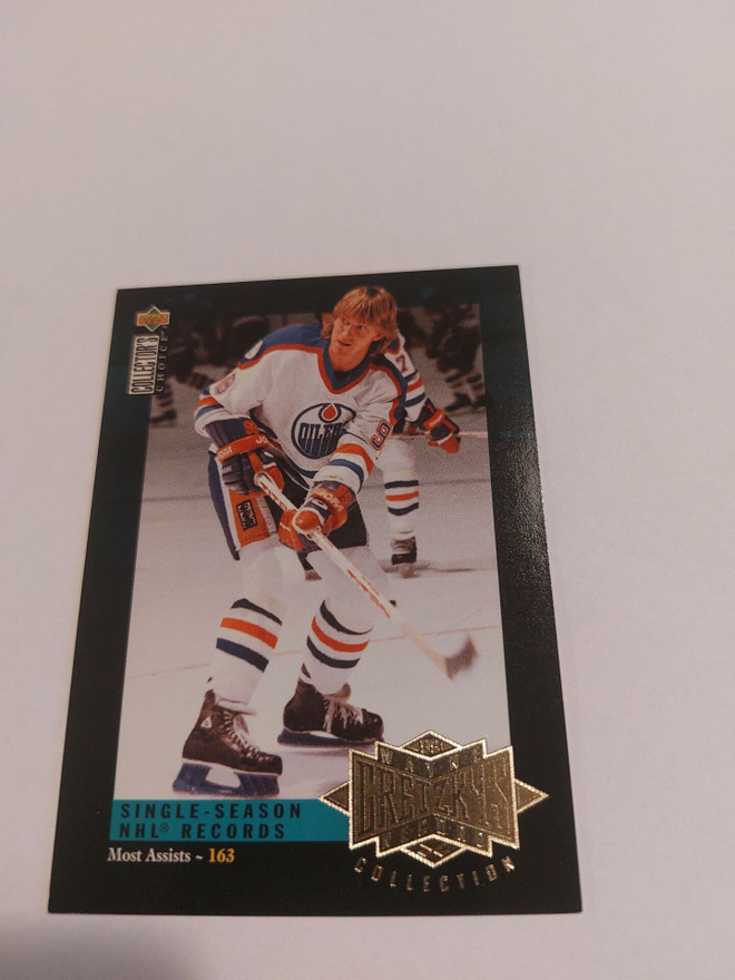 1995-96 Upper Deck Gretzky Collection #G2 Wayne Gretzky