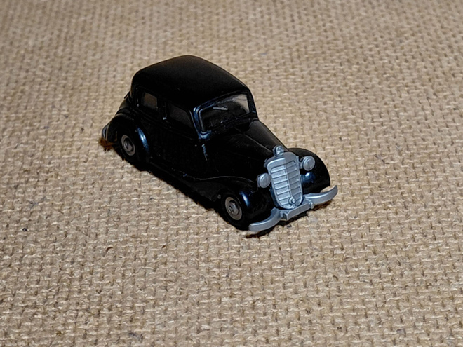 Mercedes-Benz	170V	1936	musta		1:87	Praline