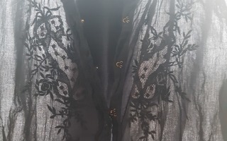 magnolia pearl jakku, pitsiä, kirjailuja. nyörit. one size42