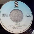 ARJA SAIJONMAA :: NICOLAS/YHTEIN TAIVAS JA MAA : VINYYLI 7" - pikkukuva 2