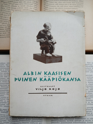 Viljo Kojo - Albin Kaasisen puinen kääpiökansa (nid.)
