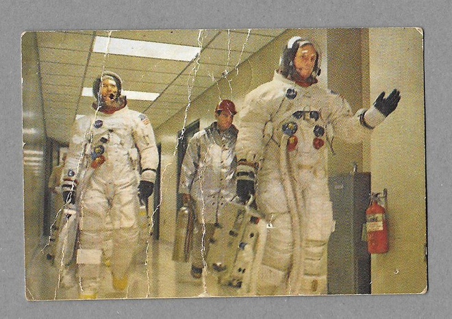 Kuumatka jenkki nro 22 Hellas purkkakuva Neil Armstrong