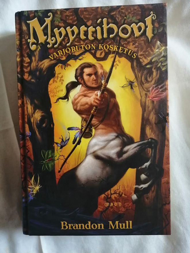 Mull, Brandon: Myyttihovi 3: Varjoruton kosketus
