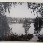 Karjalohja, tie alas laiturille, järveä, mv vkpk p. 1957 - pikkukuva 1