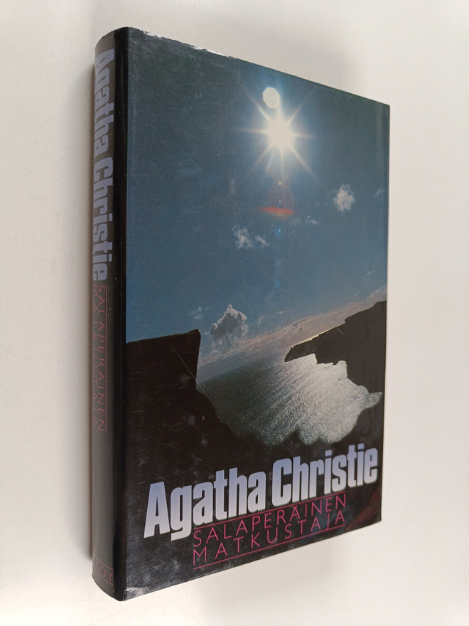 Agatha Christie : Salaperäinen matkustaja