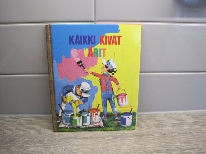 TAMMEN KULTAISET KIRJAT, KAIKKI KIVAT VÄRIT no 156