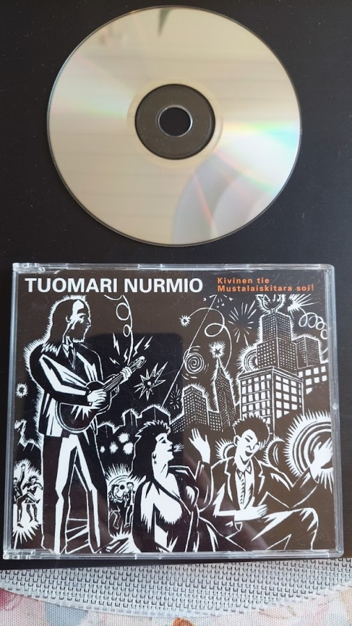 CDS Tuomari Nurmio: Kivinen tie / Mustalaiskitara soi