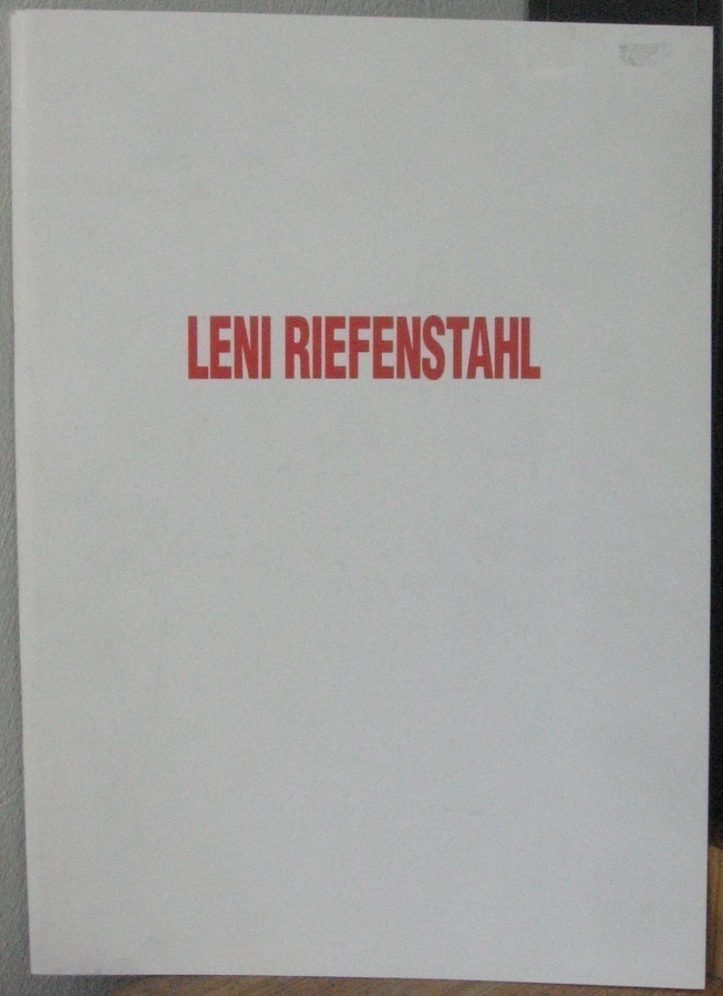 Riitta Raatikainen (t.): Leni Riefenstahl. 27 s.