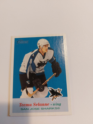 2001-02 Topps Heritage #18 Teemu Selänne