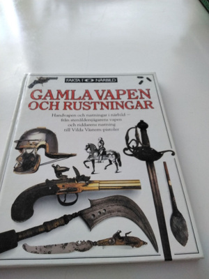 Gamla vapen och rustningar kirja
