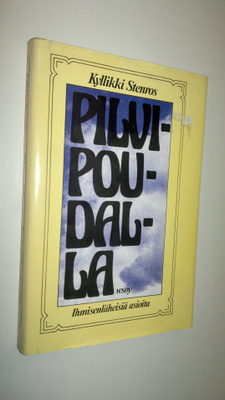 Kyllikki Stenros : Pilvipoudalla