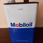 Vanha Mobiloil öljykanisteri - pikkukuva 1