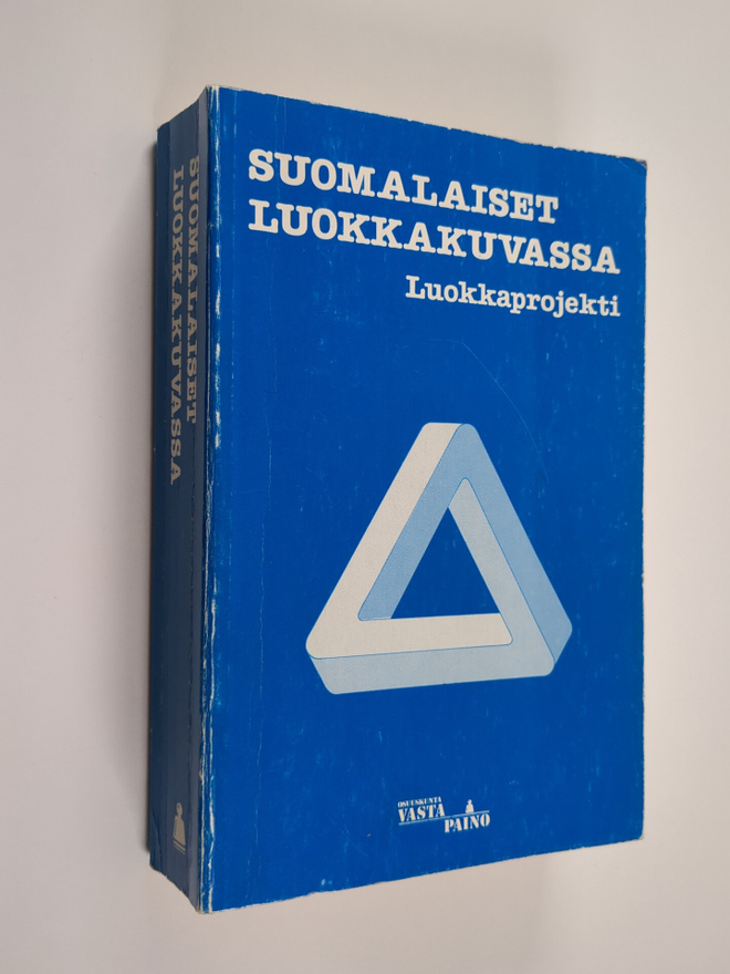 Raimo Blom : Suomalaiset luokkakuvassa : luokkaprojekti