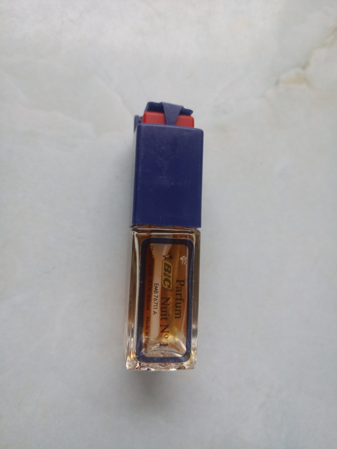 BIC PERFUME NUIT MINI SPRAY VINTAGE 1988 FRANCE 7.5ML