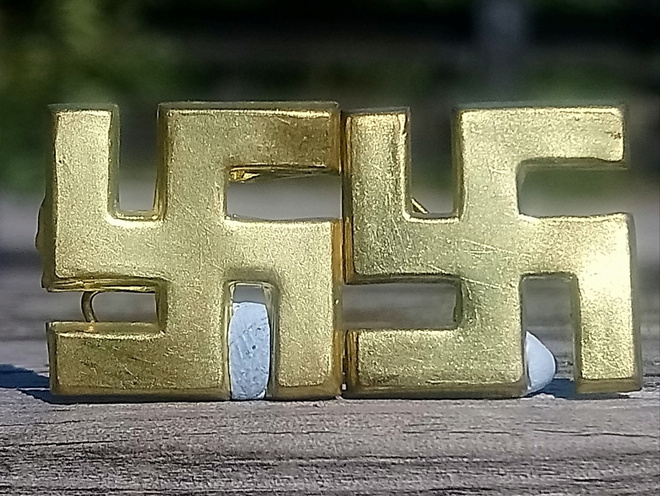 Vanhat SA - Ilmailutunnukset. Halkaisija - 27 mm. Ehjät piik