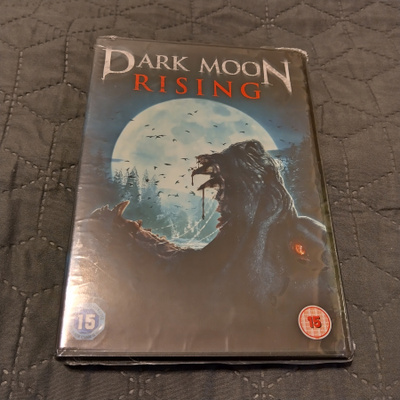 Dark Moon Rising DVD **muoveissa**