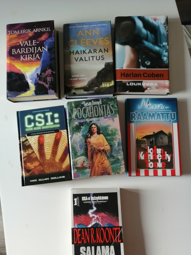 Kirjapaketti, suomi (6 kpl,Cleeves, Toole, Coben...)