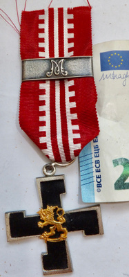 VANHA Päämajan Muistoristi Mannerheim Soljella