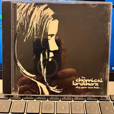 THE CHEMICAL BROTHERS - Dig Your Own Hole cd