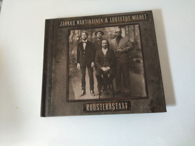 JARKKO MARTIKAINEN & LUOTETUT MIEHET: RUOSTERASTAAT