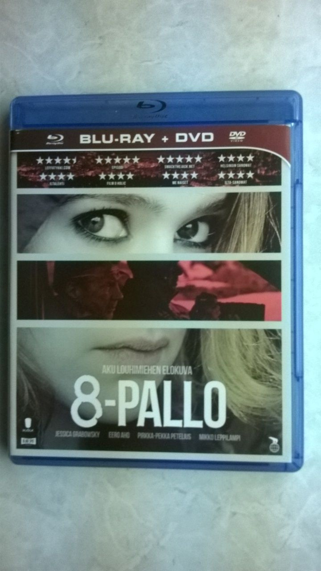 8-Pallo Blu-ray + DVD