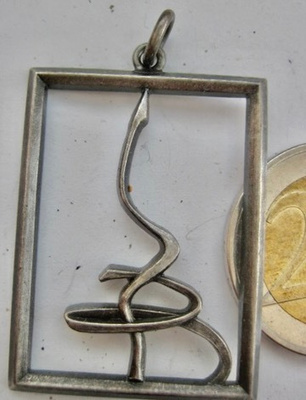 VANHA Kaulakoru Riipus Design
