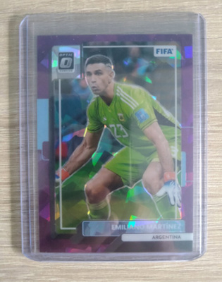 Emiliano Martinez numeroitu 71/99
