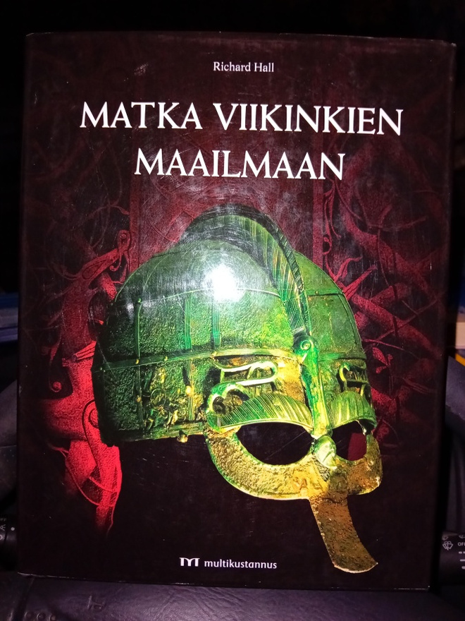 Hall : Matka viikinkien maailmaan ( SIS POSTIKULU )