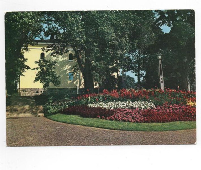 HÄMEENLINNA: Kukkia ja taidemuseo
