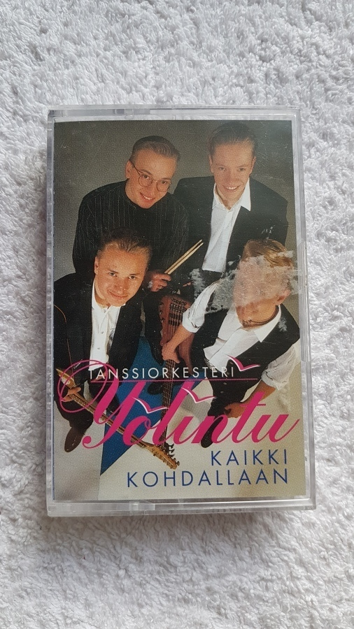 Tanssiorkesteri Yölintu: Kaikki Kohdallaan C-KASETTI