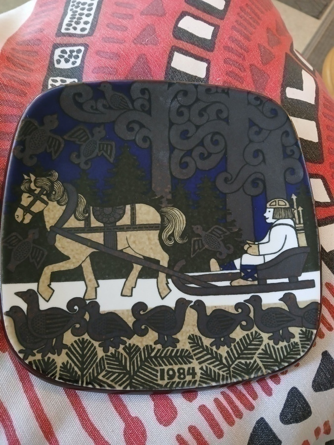 Arabia kalevala lautanen 1984