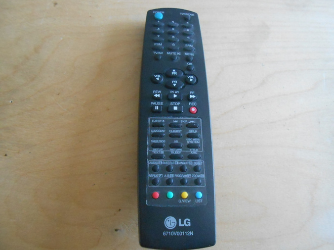 LG 6710V00112N Original remote control, kaukosäädin.