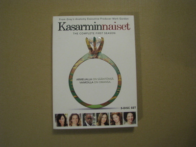 KASARMIN NAISET - 1. tuotantokausi
