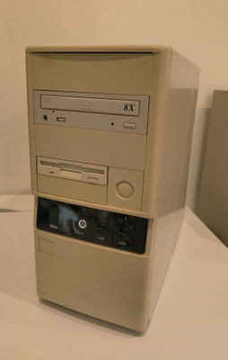 RetroPC - P 75 MHz / 64 MB / Matrox MGA / SB16 PnP / WIN95