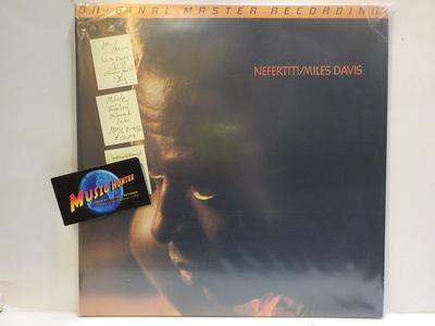 MILES DAVIS - NEFERTITI M-/M- 2014 SPECIAL EDIT 45RPM 2LP