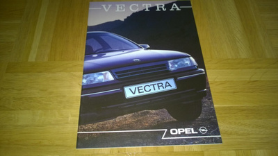 Esite Opel Vectra, 1989