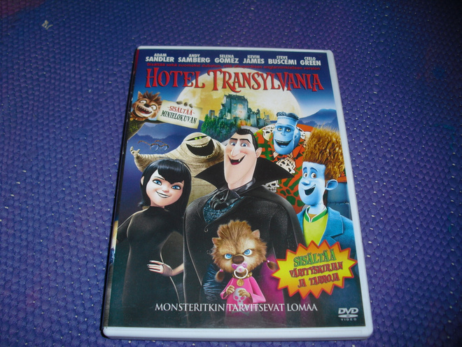 HOTEL TRANSYLVANIA (FI+SWE-puhe)***