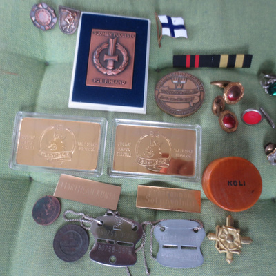 Militariaa Ym.