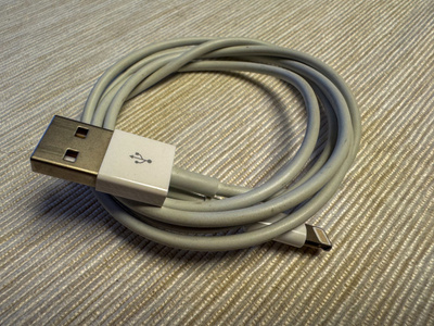 Apple USB-A/Lightning kaapeli 1m (MUQW3)