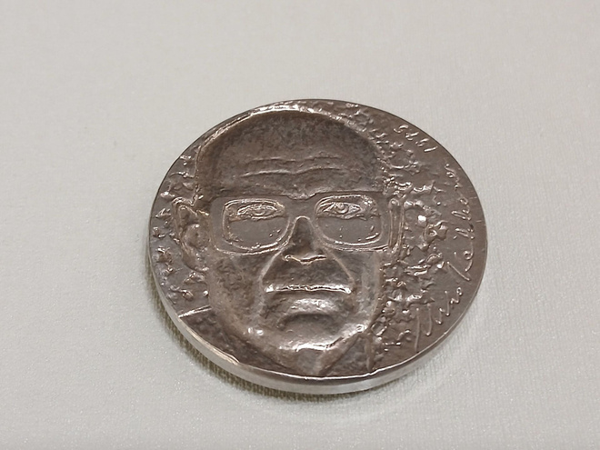 Hopea Juhlaraha, Urho Kekkonen 1975,  10 mk