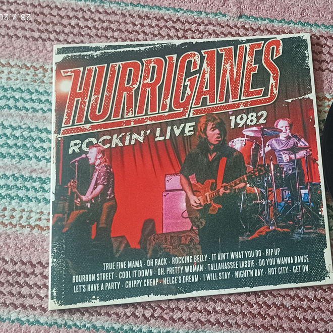 Hurriganes LP Rockin Live 1982