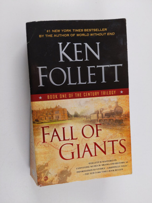 Ken Follett : Fall of Giants - Book One of the Century Tr...
