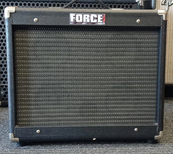 Hohner Force EA-30 Akustisen Vahvistin