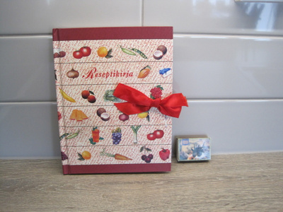 RESEPTIKIRJA, KIKY REATIVE