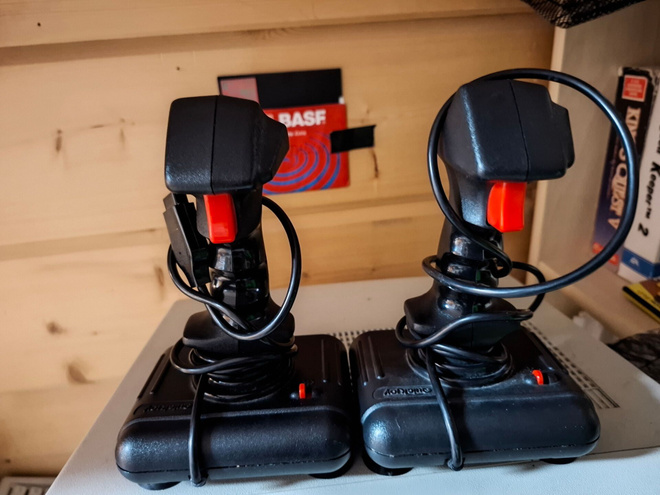 2 kpl Quickjoy II (SV 122) joystick