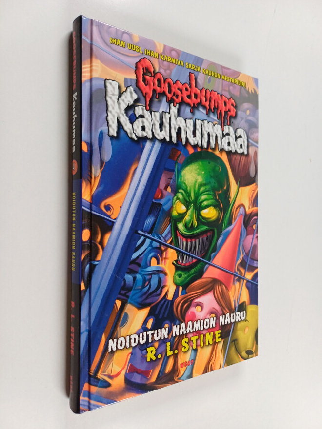 R. L. Stine : Noidutun naamion nauru