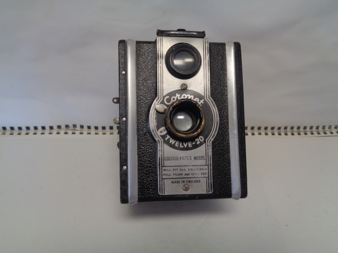 LAATIKKO KAMERA CORONET TWELVE 20